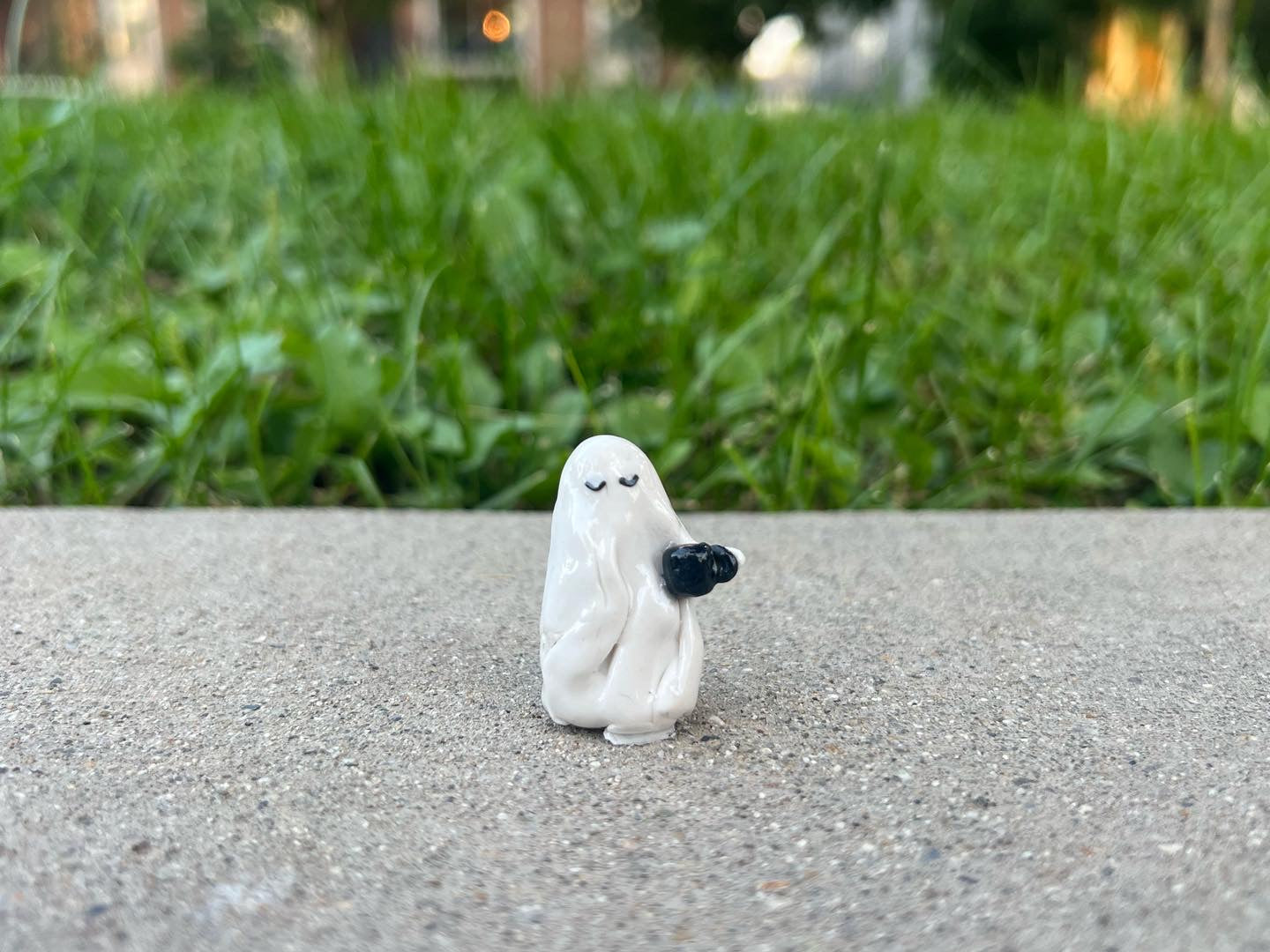 Spooky Ghost Desk Friends