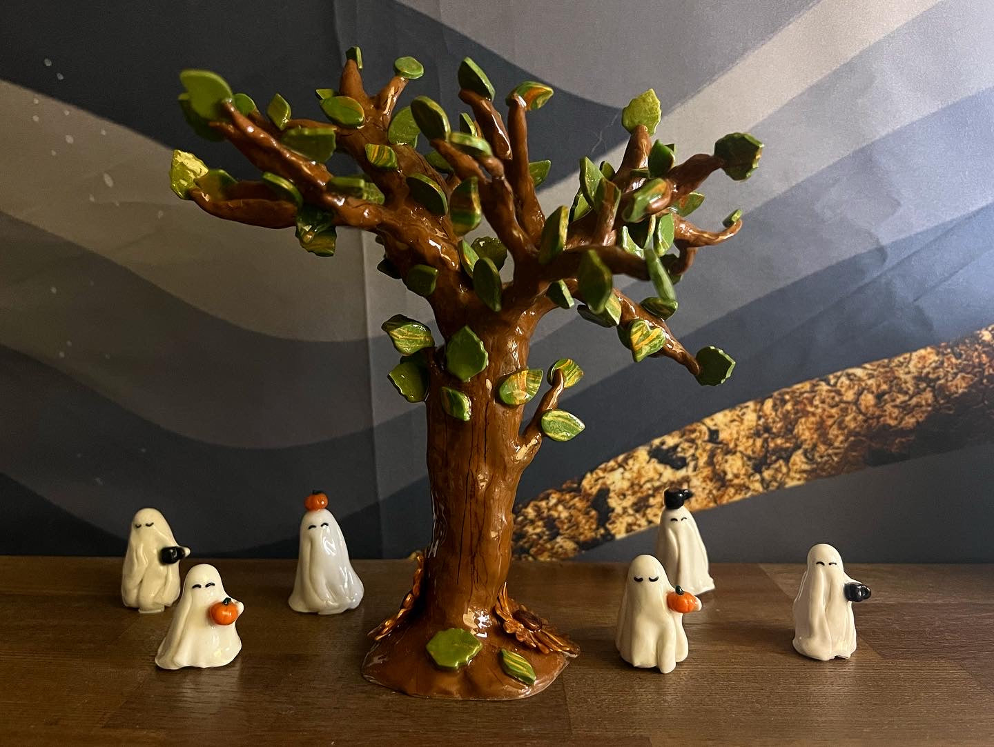 Spooky Ghost Desk Friends