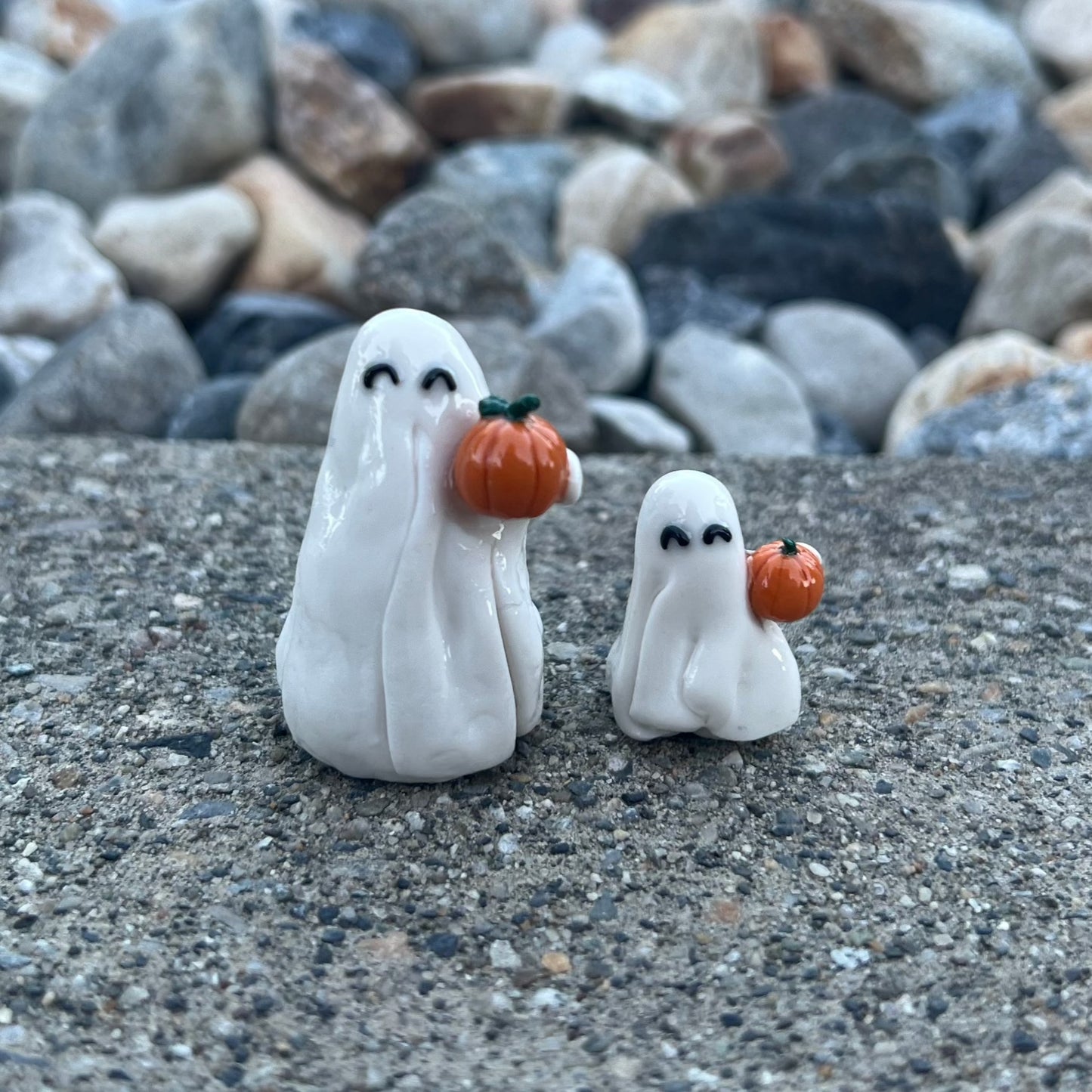 Spooky Ghost Desk Friends