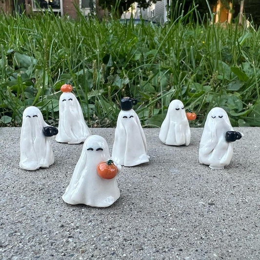 Spooky Ghost Desk Friends