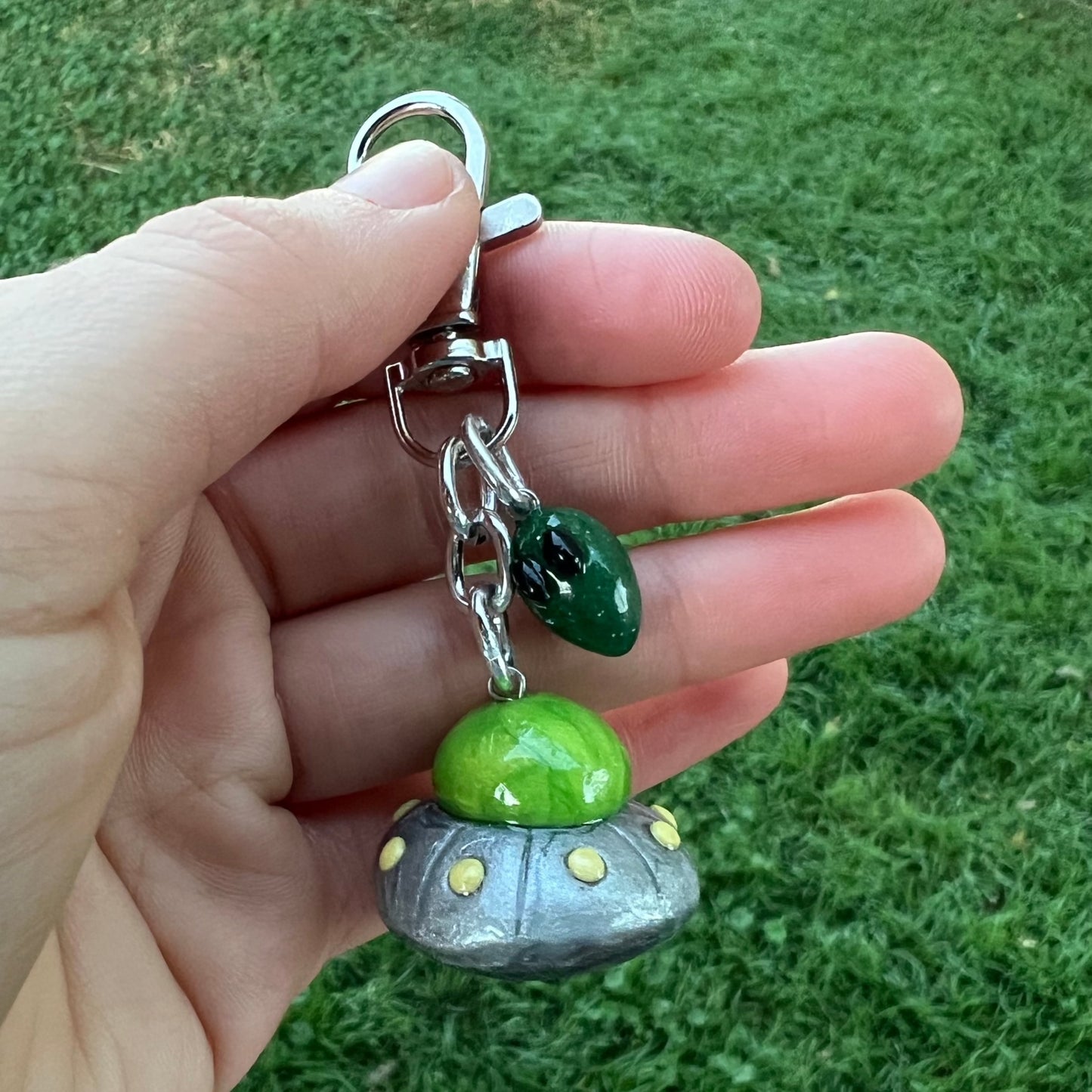 UFO and Alien-Head Keychain